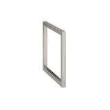 Suuri ja romanttinen kylpyhuone pyöreällä peilillä kultareunalla