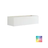 Suuri kylpyhuoneinspiraatio pohjoismaiseen tyyliin vaaleansinisillä kylpyhuonekalusteilla ja puutasolla, jossa tyylikäs pöytätason pesuallas, kalanruotoparketti luo valoisan ja klassisen tyylin