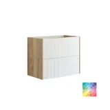 Kylpyhuoneen inspiraatio, jossa on vihreät erikoisväriset kalusteet ja luonnontammisivut, elegantit urat, tyylikäs työtaso ja romanttinen ovaali pöytäallas, kaunis ovaali peili, kukkatapetti antaa viehättävän, vintage retro ilmeen.