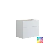 Kylpyhuone, jossa on keltainen turhamaisuusyksikkö, valkoinen pesuallas ja työtaso, musta hylly, pyöreä peili valkoisella reunuksella, marmoriseinät ja lattia sekä pienet mustat laatat luovat modernin ja urbaanin ilmeen